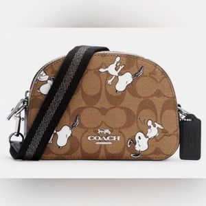 Coach X Peanuts snoopy Crossbody bag